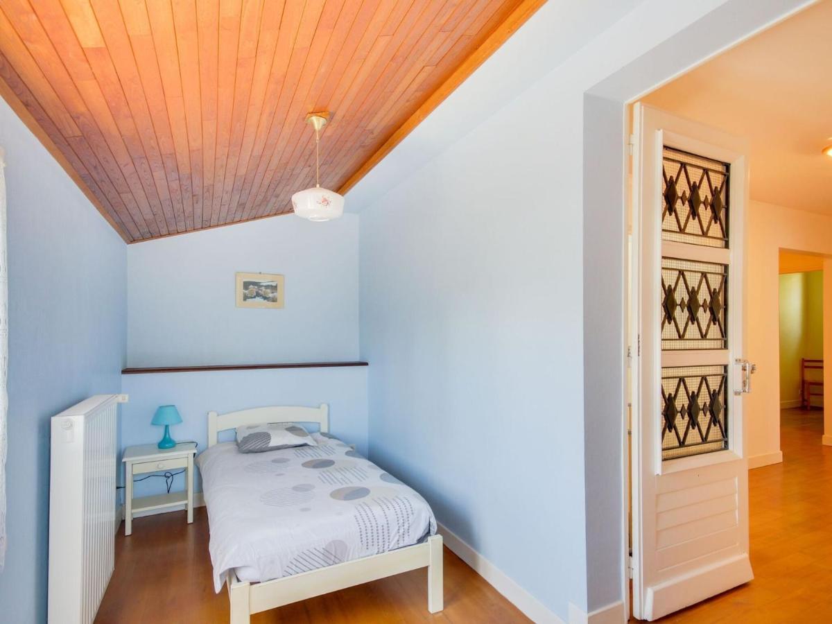 Beautiful Villa In The Parc Des Volcans D Auvergne Vic-sur-Cere Ngoại thất bức ảnh