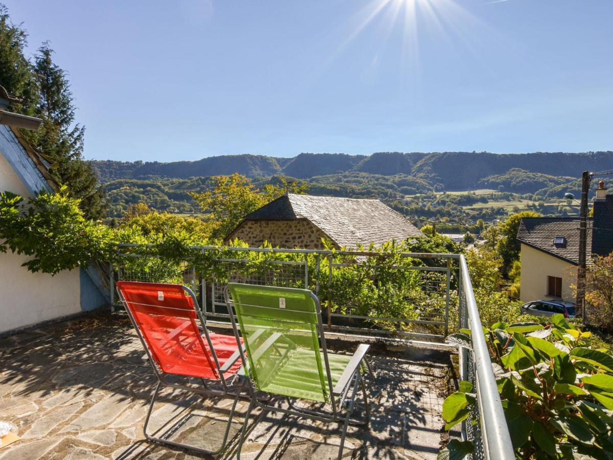 Beautiful Villa In The Parc Des Volcans D Auvergne Vic-sur-Cere Ngoại thất bức ảnh