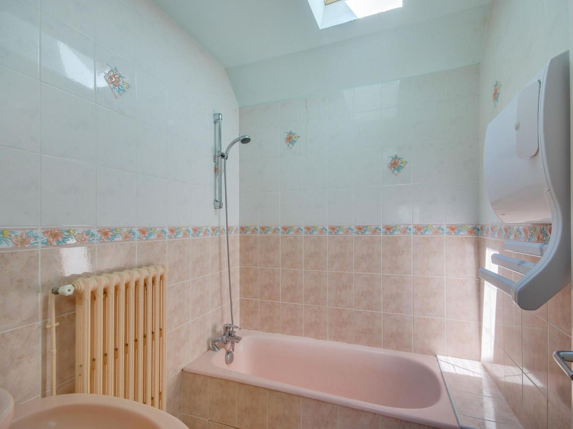 Beautiful Villa In The Parc Des Volcans D Auvergne Vic-sur-Cere Ngoại thất bức ảnh