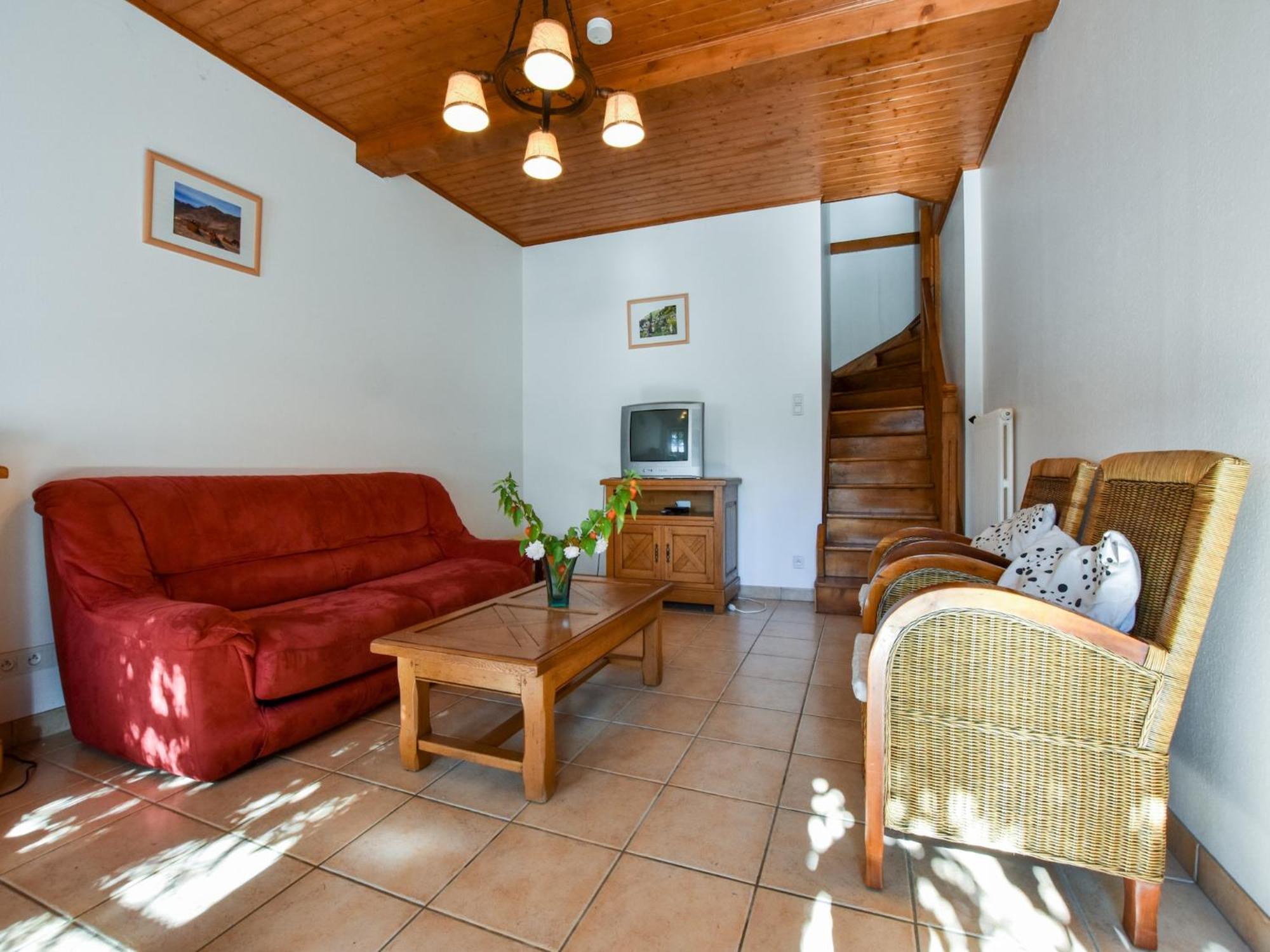 Beautiful Villa In The Parc Des Volcans D Auvergne Vic-sur-Cere Ngoại thất bức ảnh